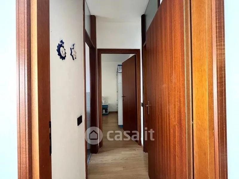 Esik - Trilocale with Seafront Access in Marina di Massa