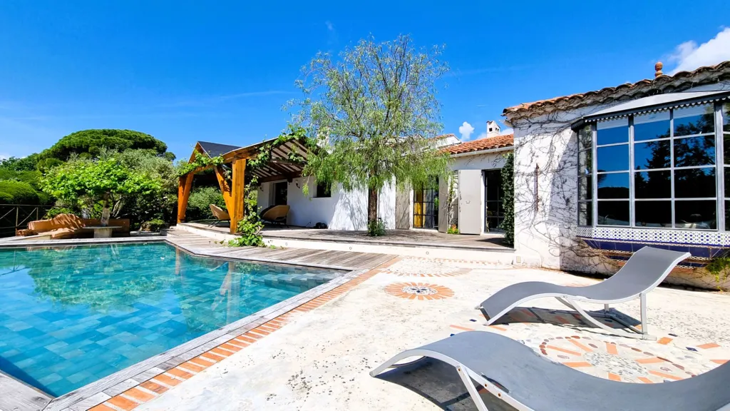 Piscina - Unique Villa with Pool in Valescure