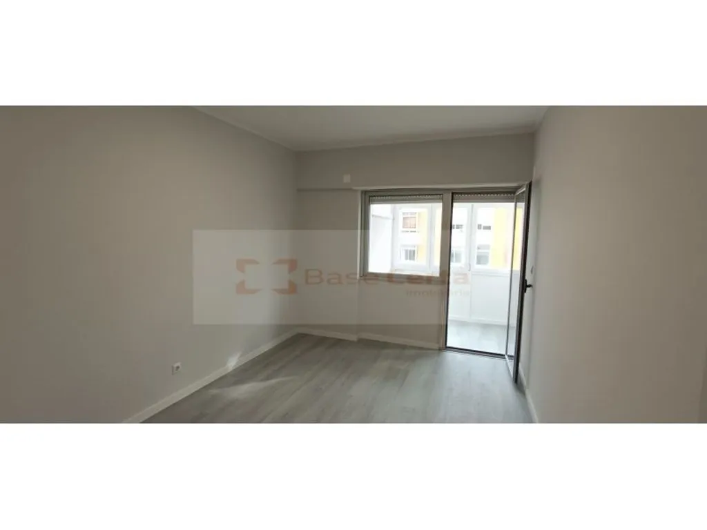 Pièces - Luxury Apartment with Beach Access in Oeiras