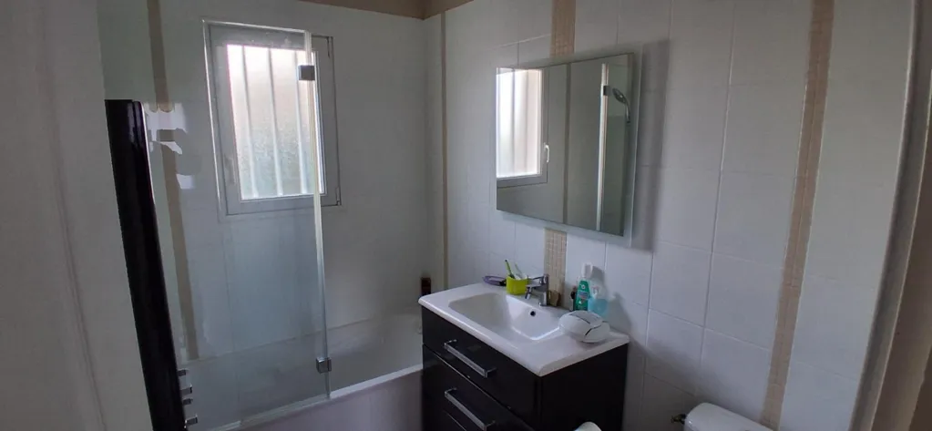 Bathrooms - House with Terrace in Malville