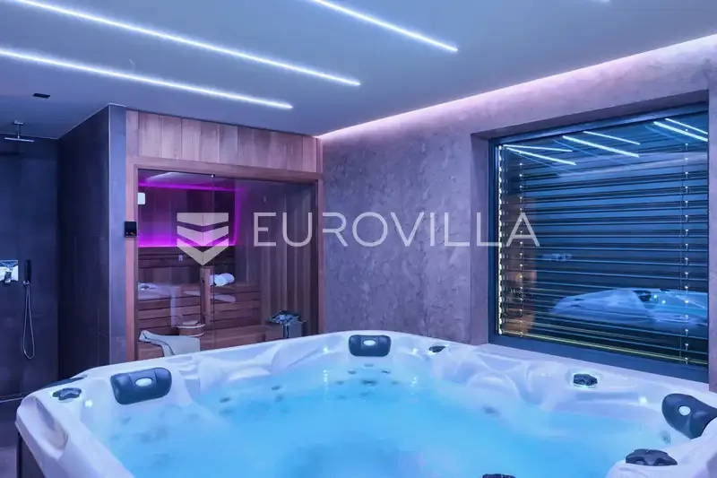 Toad - Villa with Pool and Sauna in Višnjan