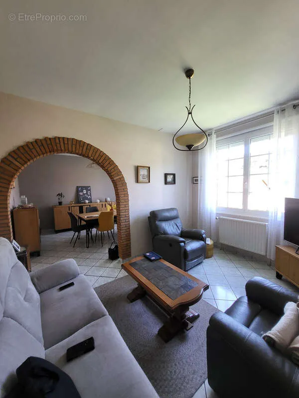 Séjour - Maison au Calme avec Jardin à Saint Léonard