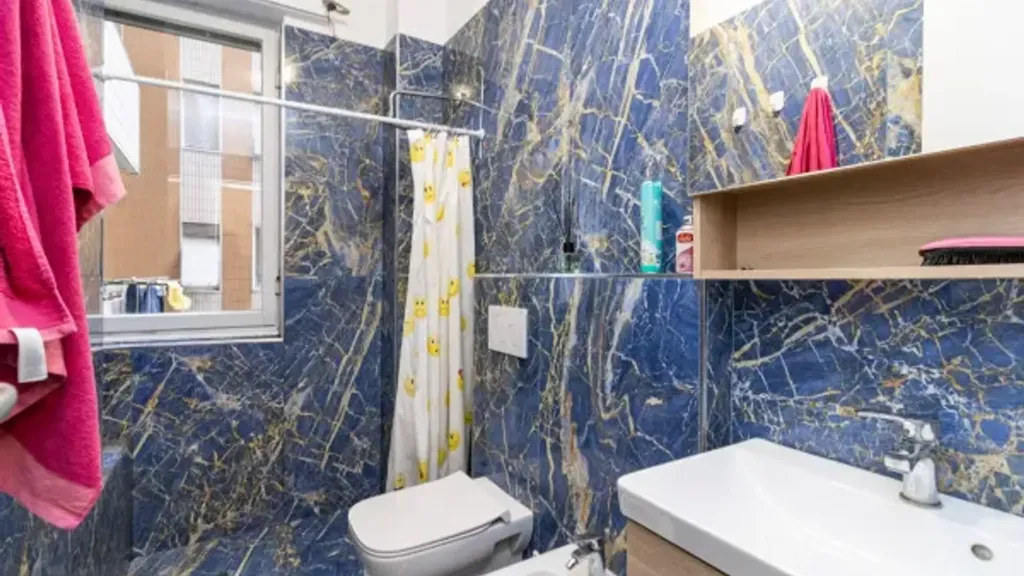 Salles de bain - Studio Flat with Balcony in Cinisello Balsamo