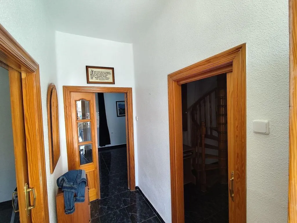 hallway_entrance