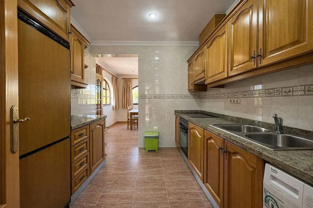 Cuisine - 11-Bedroom Chalet with Pool in Calpe