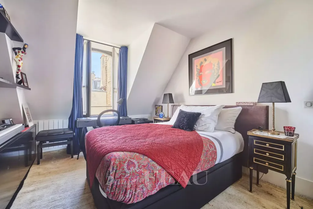 Bedrooms - Haussmannian Apartment with Park View in Paris 8th