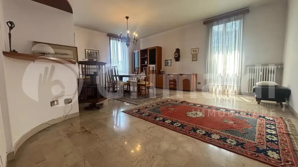 Elutuba - Apartment with Triple Aspect in Abbiategrasso