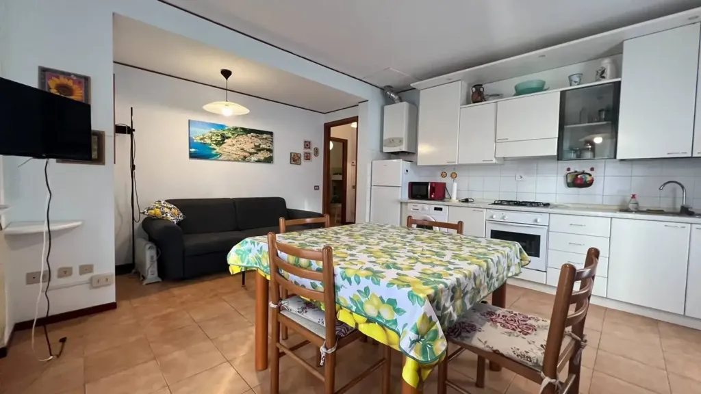 Salle à manger - Ground Floor Apartment with Private Courtyard in Loano