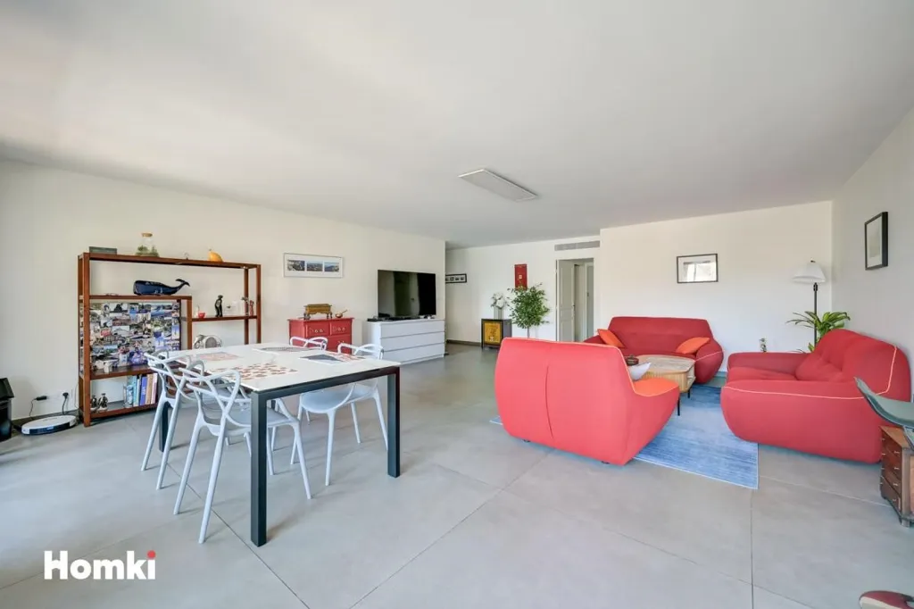 Séjour - Appartement T4 Traversant avec Terrasse à Marseille