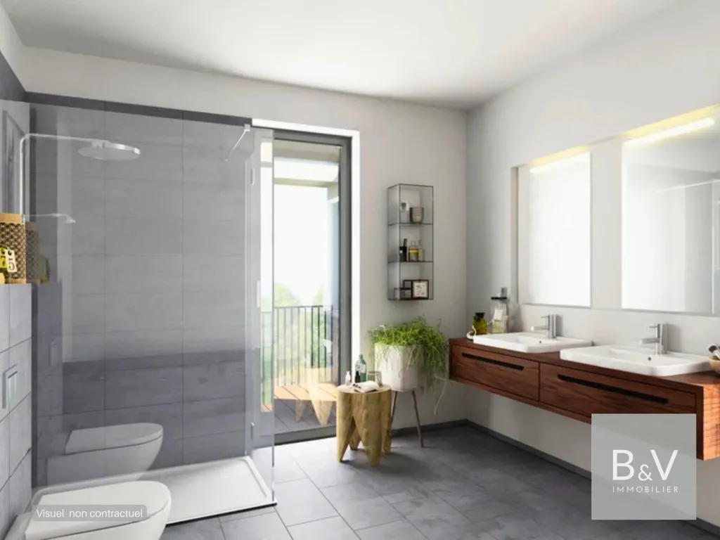 Salles de bain - Villa Contemporaine avec Jardins et Terrasses à Saint-Laurent-du-Var