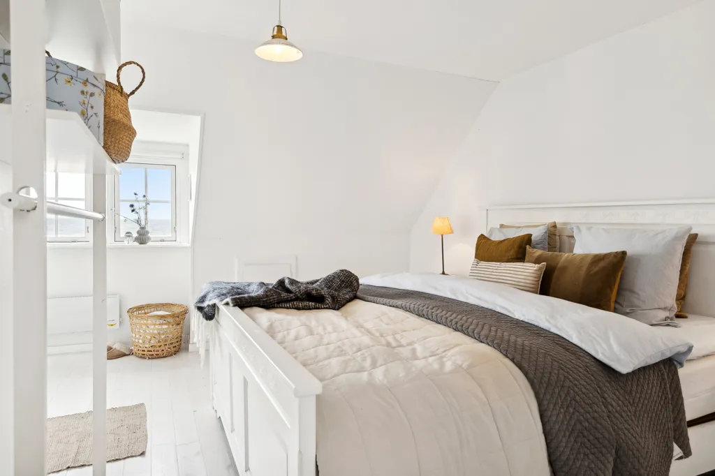 Magamistoad - Cottage with Sea View in Nyborg