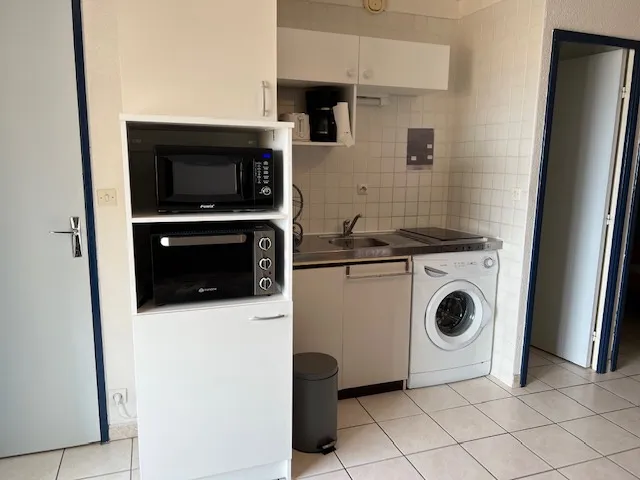 Cuisine - Appartement avec loggia face à la mer à Résidence Les Maisons de la Mer