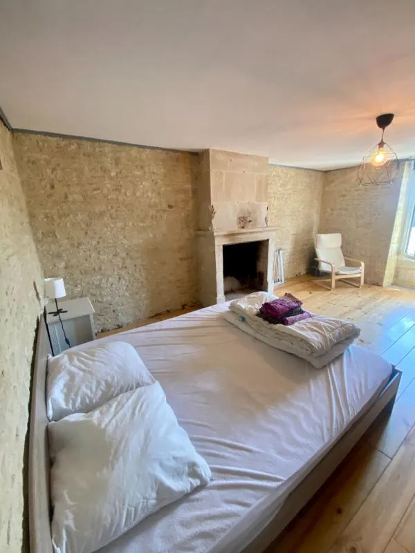 Bedrooms - Authentic Stone House in Colombiers-sur-Seulles