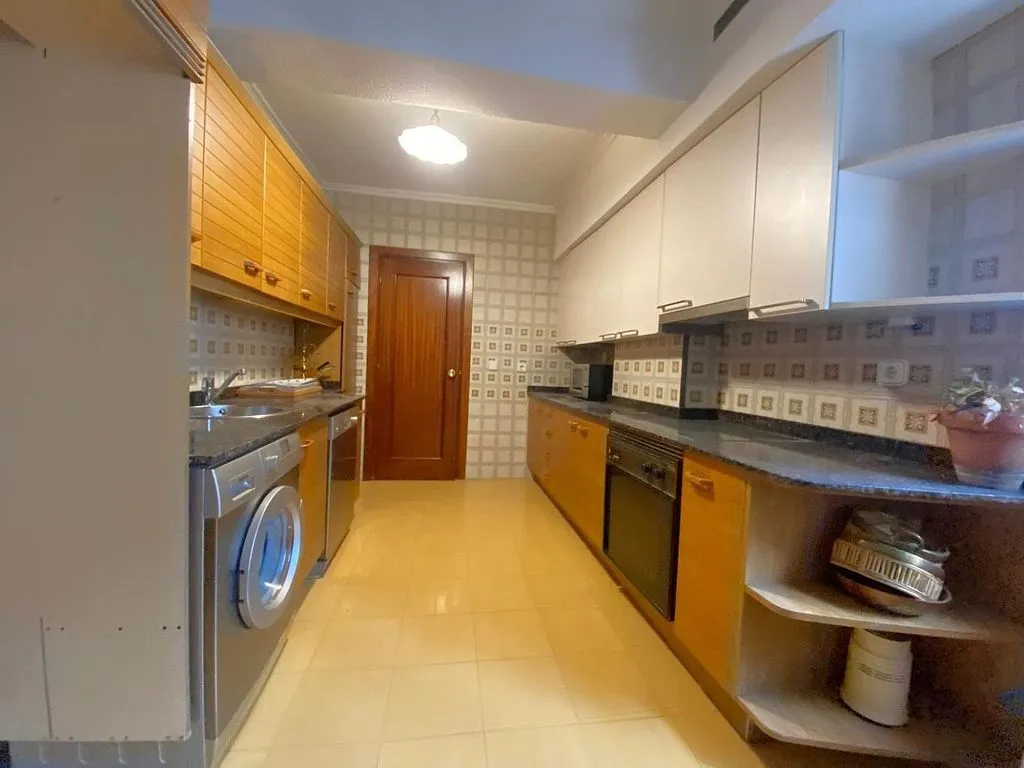Cucina - Apartment with City Views in Torrelavega