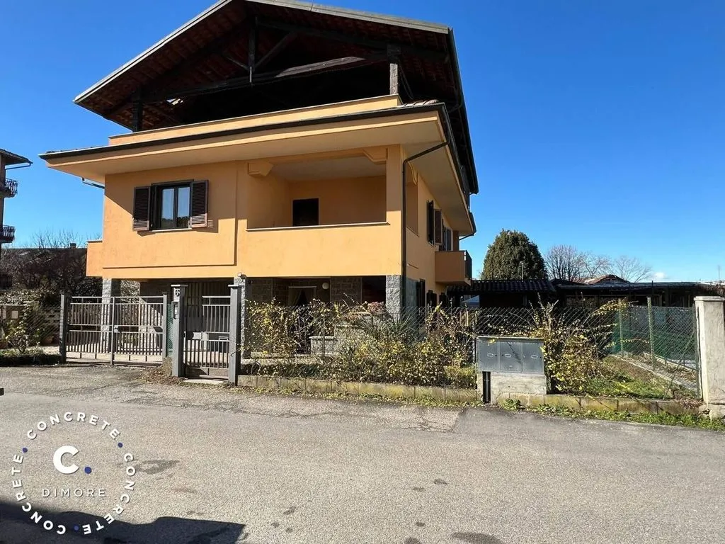 Välivaade - Luxury Bifamiliar Villa with Private Garden in Chieri