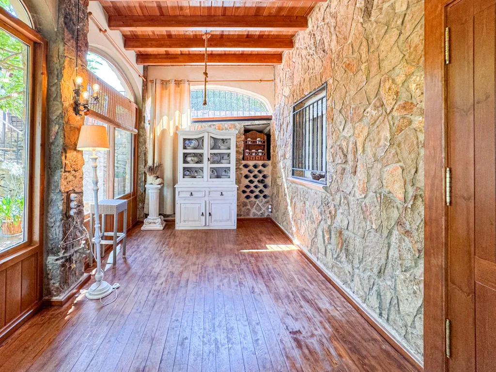 Esik - Rustic Chalet with Olive Grove in Segorbe
