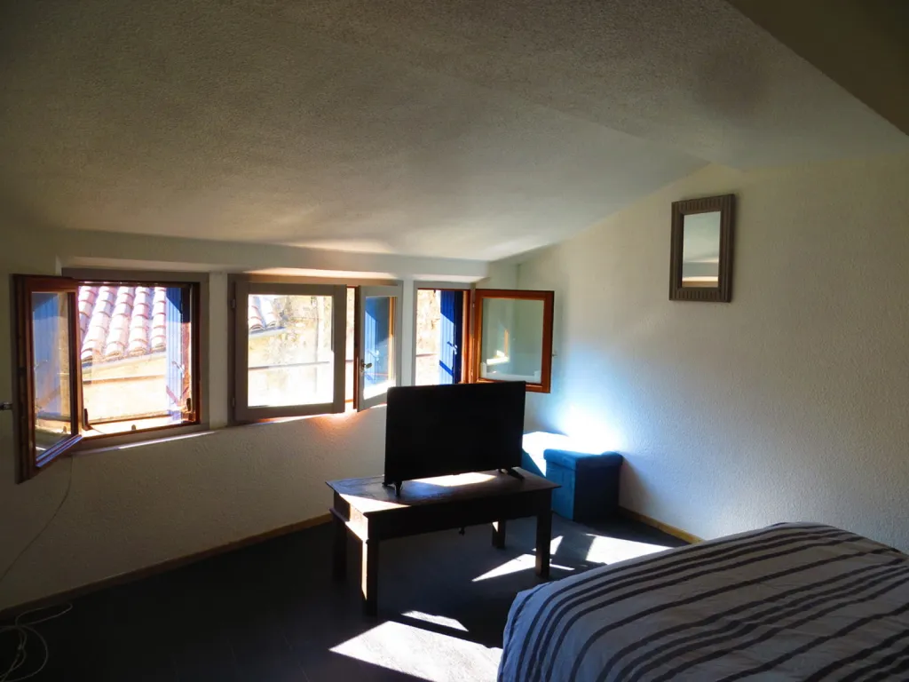Chambres - Maison de 7 Pièces avec Terrasse Panoramique à Die