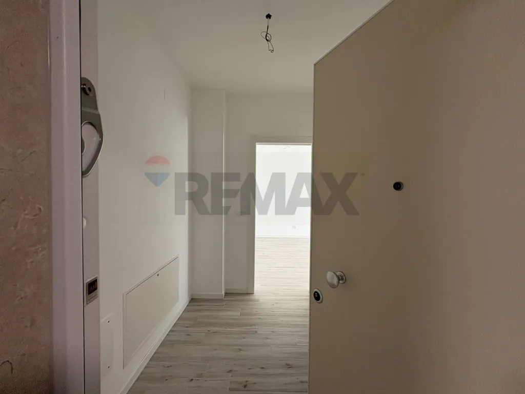 Ingresso - Modern Triplex with Terraces in Trieste