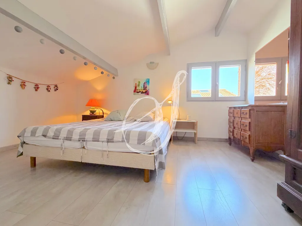 Bedrooms - Villa with Pool and Garden in Lavérune