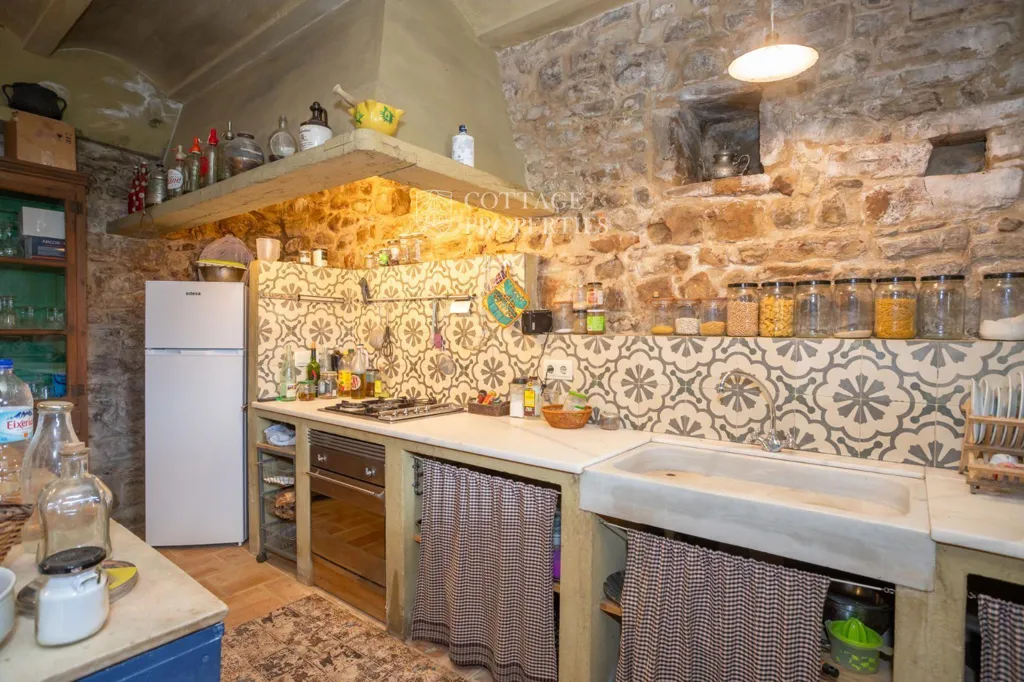 Cuisine - Sustainable Farmhouse with Panoramic Views in Pla de l'Estany