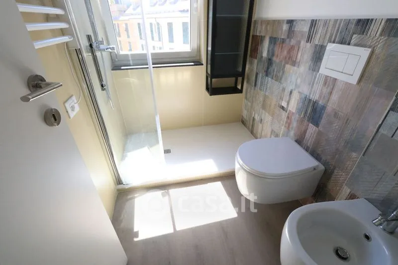 Salles de bain - Rustic Loft with City View in Genoa
