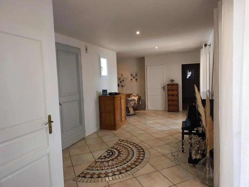 Entrée - Villa de Plain-Pied avec Piscine à Navès