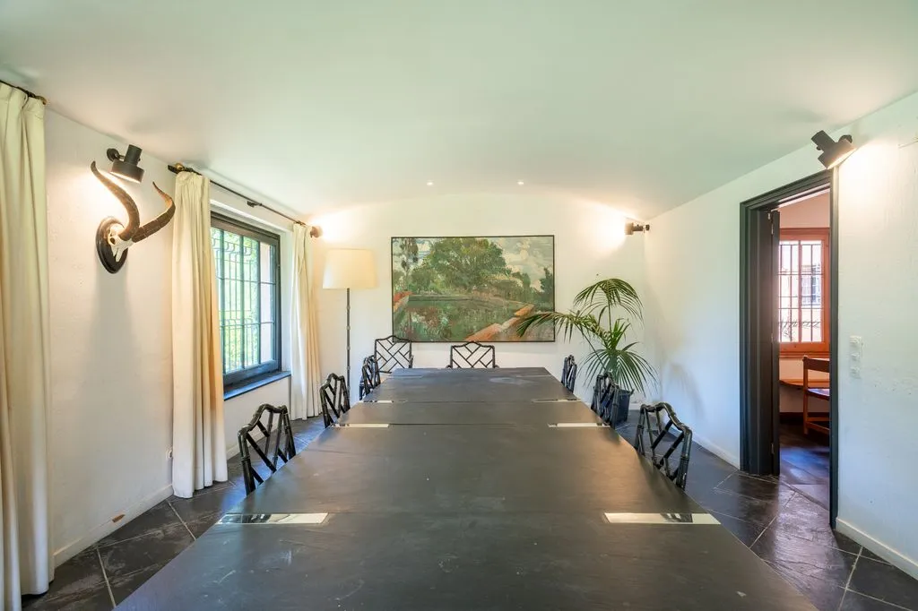 Sala da pranzo - Luxury House with Historic Tower in Mont-ras