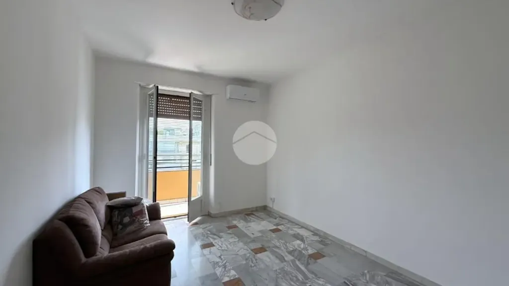 Elutuba - Rented Flat with Balcony in Milan