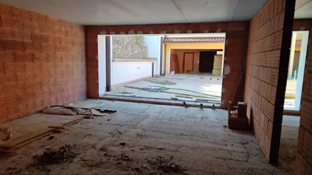 Pièces - Unfinished Villa with Private Garden in Castelvetro di Modena