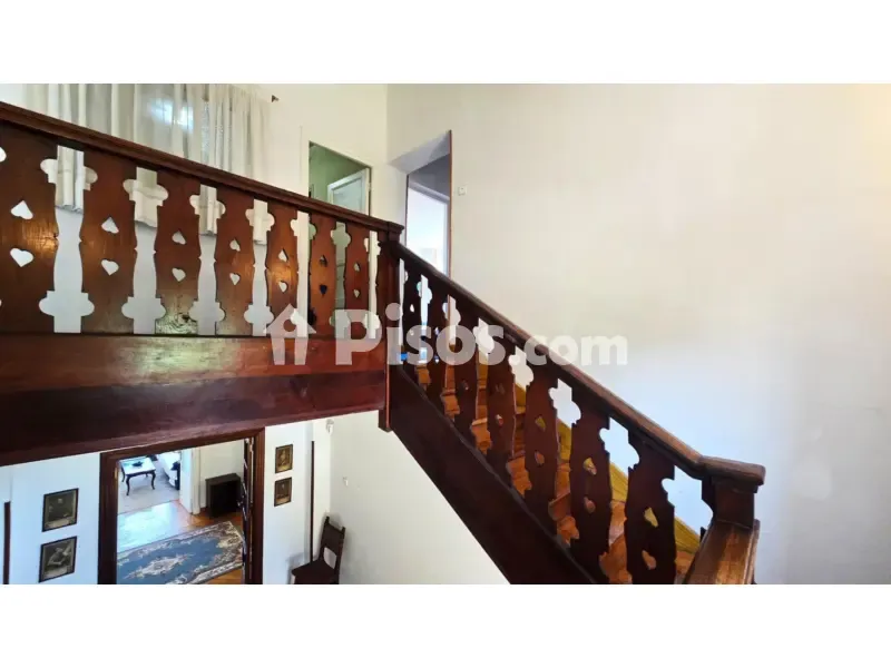 Rooms - Señorial House with Private Garden in Torrelavega