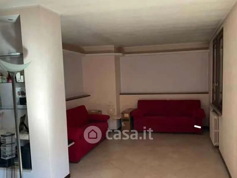 Elutuba - Three-Bedroom Flat with Terrace in Curtatone