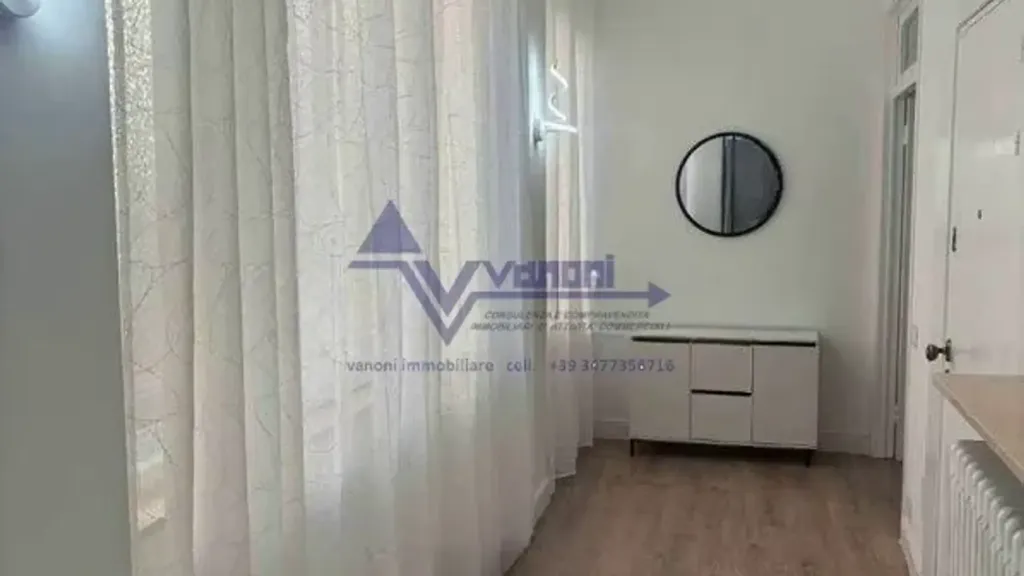 hallway_entrance