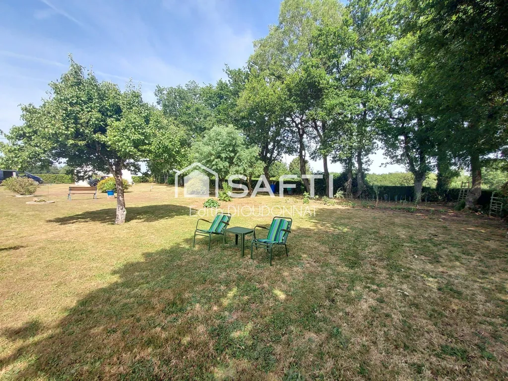 Garden - House with Heated Veranda in Saint-Vincent-sur-Graon