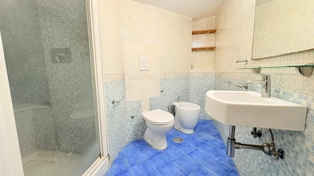Vannitoad - Central 2-Bedroom Apartment in Naples