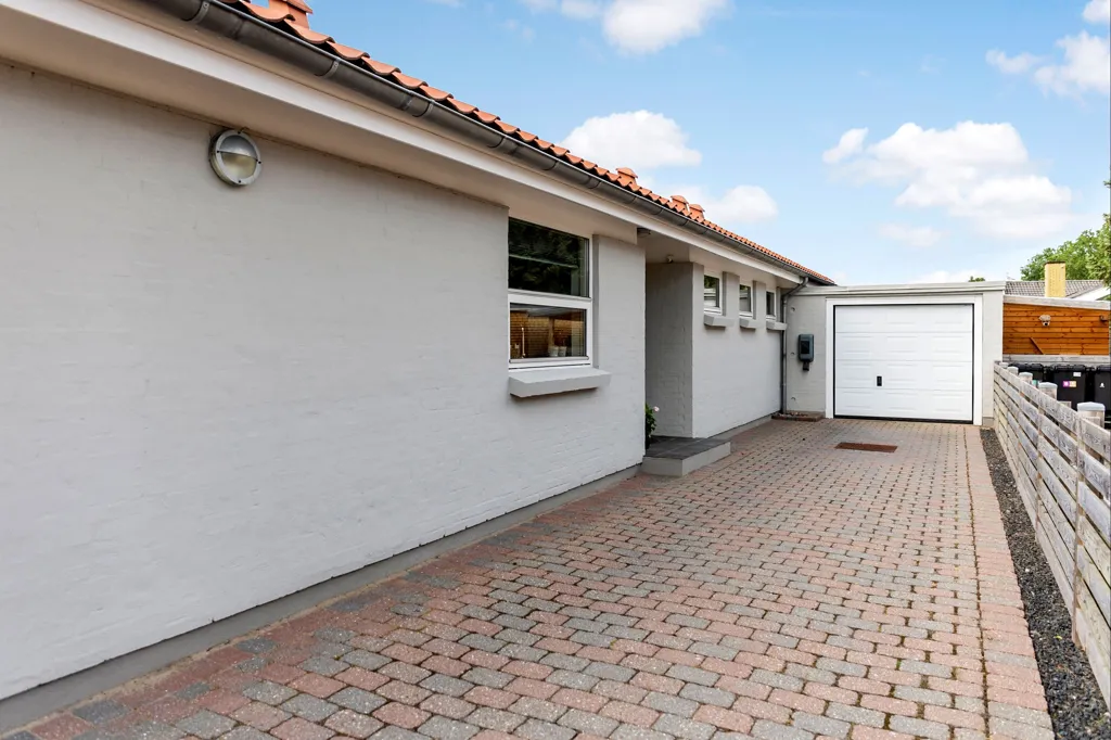 Esterno - Villa with Attractive Location in Skovhaven