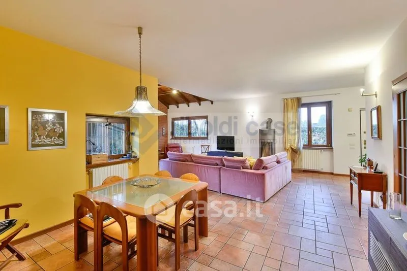 Sala da pranzo - Villa with Brickwork in Seregno