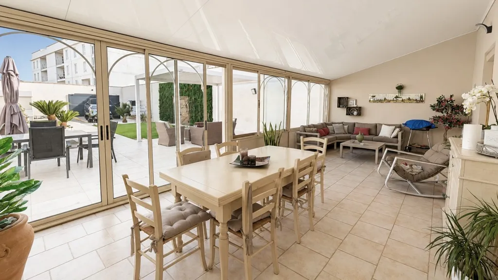 Terrasse - Maison de Ville avec Véranda à Miramas