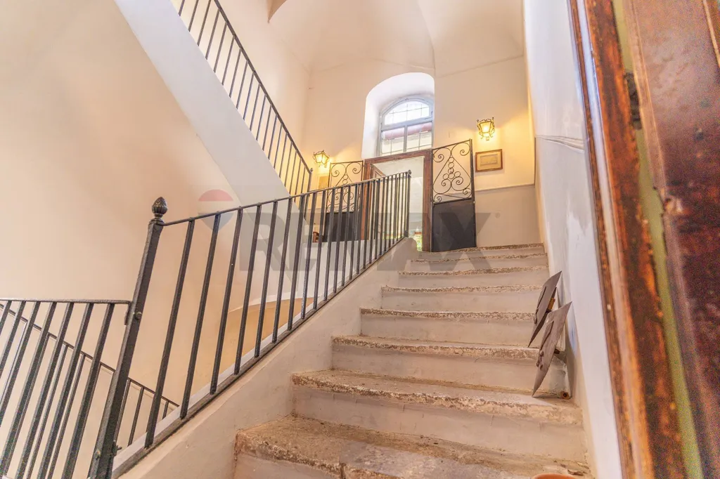Toad - Historic Villa with Garden in San Castrese