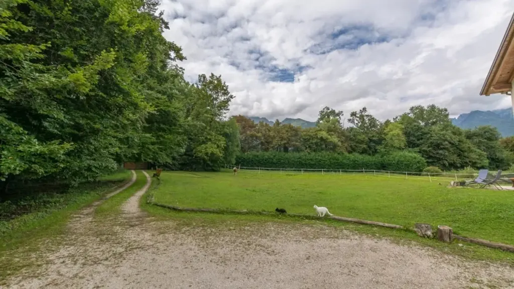 Giardino - Contemporary Villa with Panoramic Terrace in Feltre