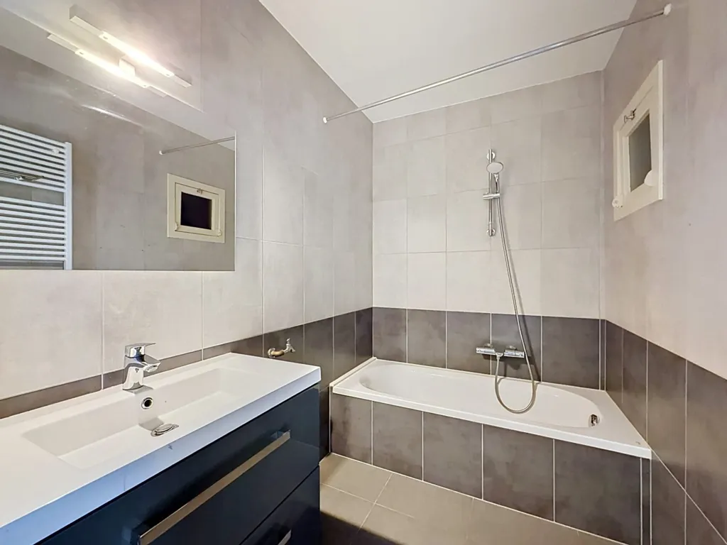 Bagni - Flat in Zottegem, Wolvenstraat 25