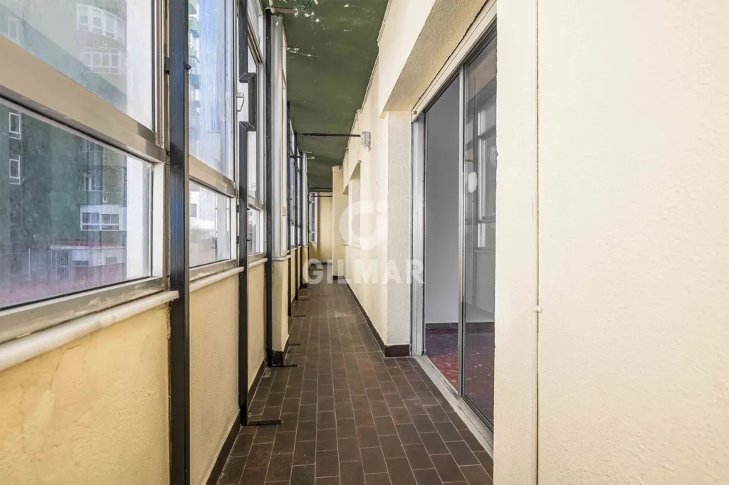 hallway_entrance
