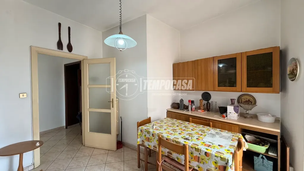Söögituba - Quadruplex with Alpine View in Turin