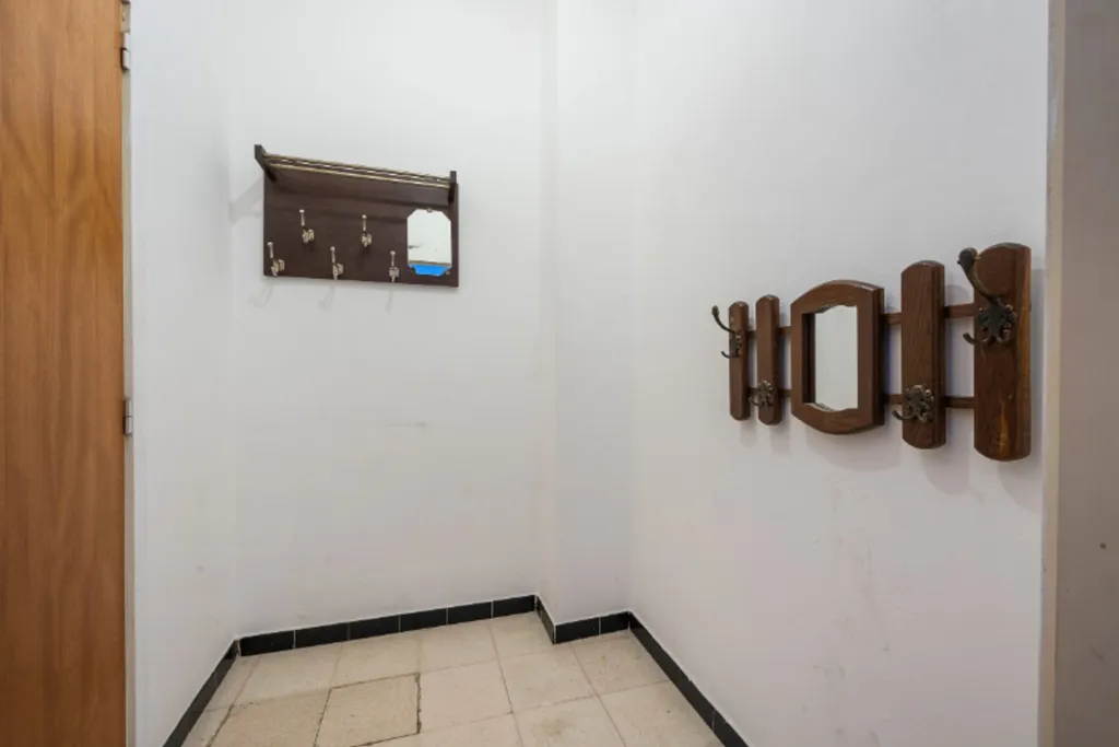 Hallway - Ground Floor Apartment with Commercial Space in Roeselare