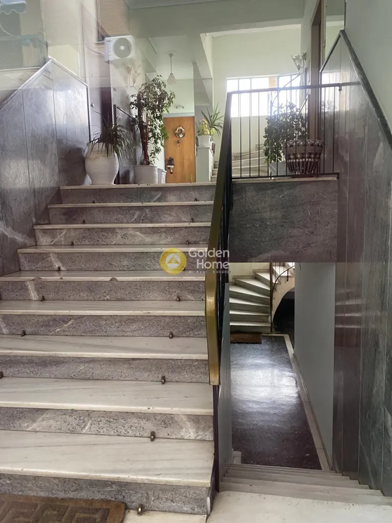 Pièces - Apartment with Balcony in Kolonos
