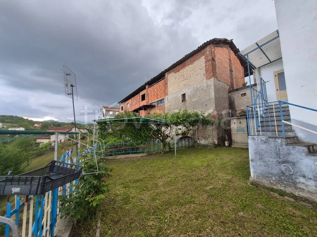 Välivaade - Semi-detached House with Garden in Monastero di Vasco