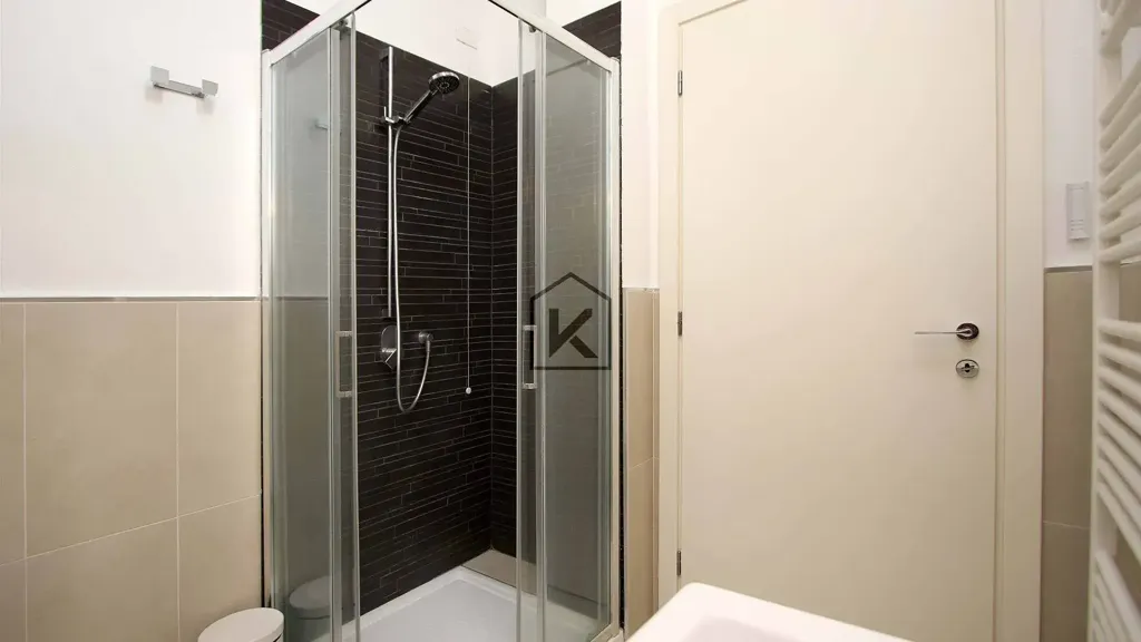 Salles de bain - Bright Triplex with Balcony in Milan