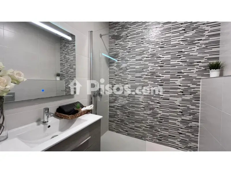 Salles de bain - Reformed Apartment with Balcony in Salamanca
