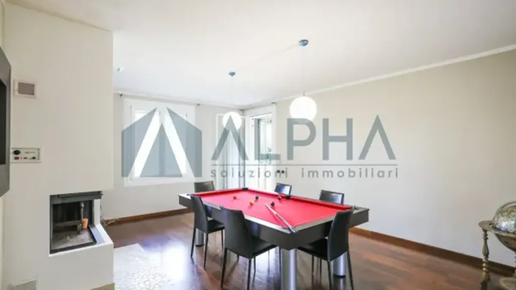 Séjour - Architectural Villa with Private Garden in Ravenna