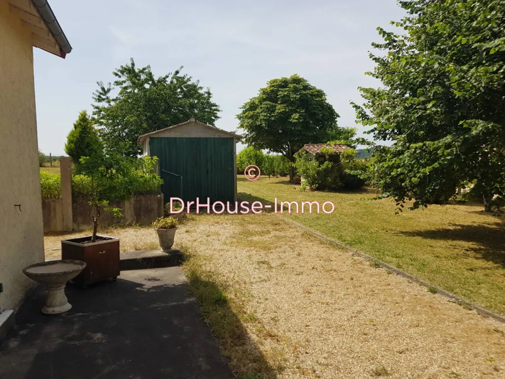 Jardin - Maison Traditionnelle avec Jardin à Ribérac