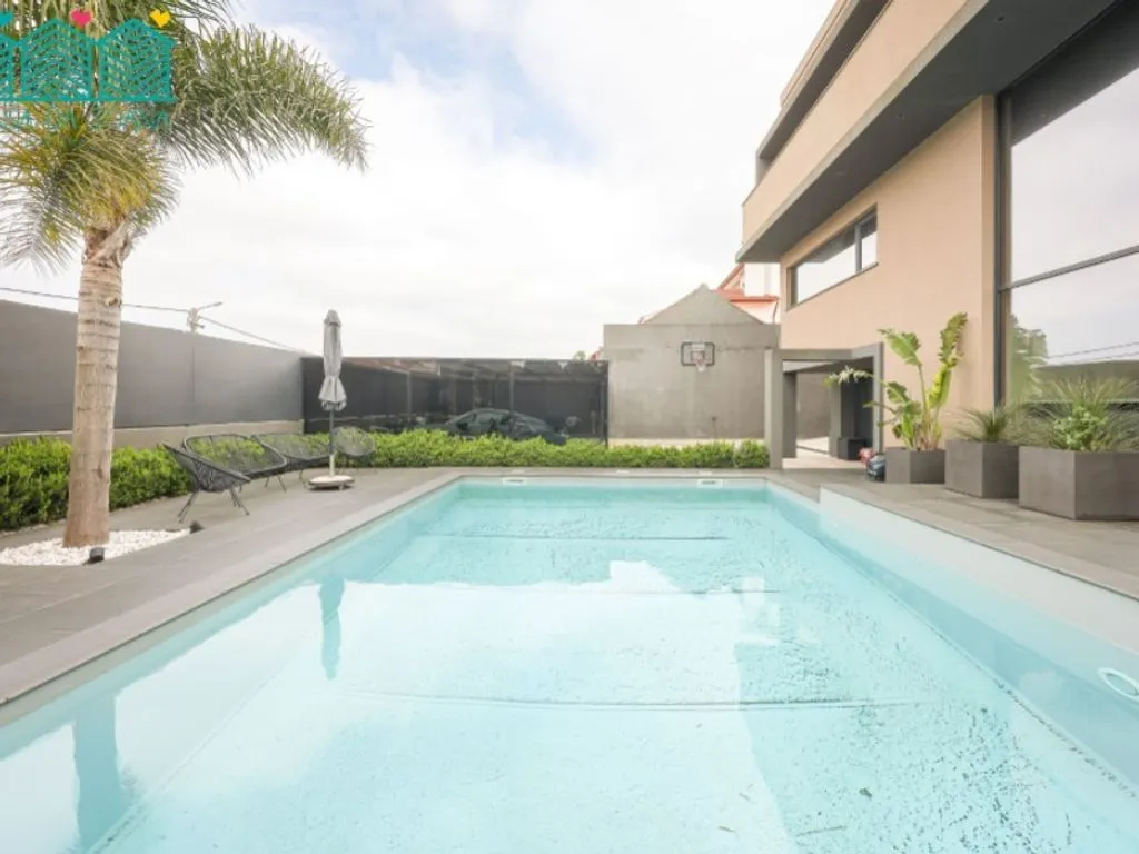 Pool - Luxury Villa with Pool in Azurva, Aveiro